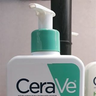 Sữa rửa mặt CeraVe Foaming Facial Cleanser 355ml