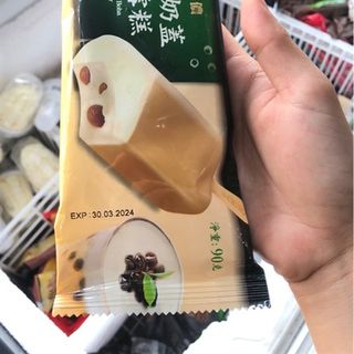 Kem trà sữa ô long trân châu