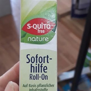 Lăn trị muỗi đốt côn trùng cắn DM A- Quito Free Nature 10ml