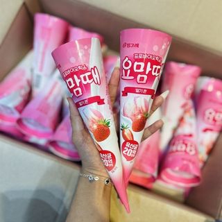 Kem ốc quế Yomamte mix berry dâu Hàn