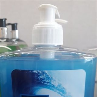 Xà phòng rửa tay Aqua Vera Liquid Hand Wash Deep Ocean 500ml(màu xanh)