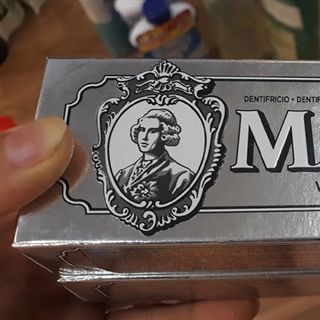 Kem đánh răng Marvis trắng 85ml