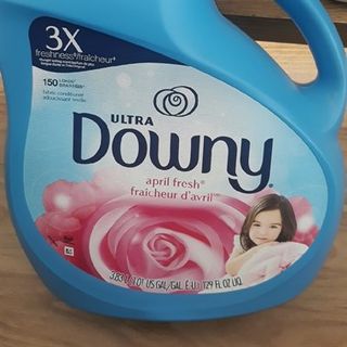 Nước xả vải Downy Ultra April Fresh 3.83L