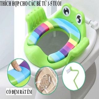 LÓT BỒN CẦU ẾCH CHO BÉ CÓ TAY VỊN
