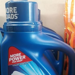 Nước giặt Purex After The Rain 1.47L