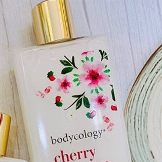 SỮA TẮM + TẠO BỌT BODYCOLOGY CHERRY BLOSSOM 473ML