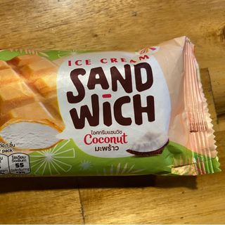 Kem mingo sandwich dừa