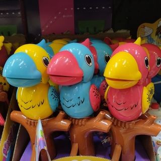 Kẹo đồ chơi chú vẹt 20g