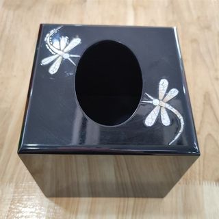 Hộp khăn giấy vuông