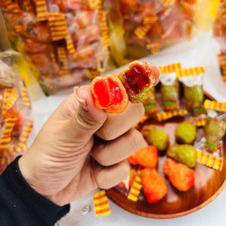 Kẹo Dẻo Khóm Muối Ớt Chua Ngọt Cực Cuốn 500g