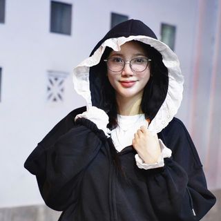 Áo Khoác Nỉ Bông Cánh Dơi Nón 2 Lớp Viền Ren Nhúng