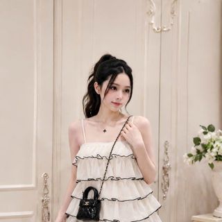 Set Áo Voan Tầng Hai Dây Viền Đen Phối Chân Váy Đen Bồng