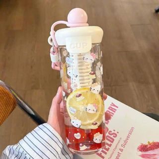 BÌNH NƯỚC NHỰA NẮP TRÒN XCUP 600ML (T100)