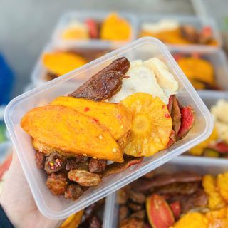 TRÁI CÂY SẤY DẺO MIX VỊ 400GR – CHUA NGỌT HẤP DẪN, ĂN LÀ MÊ