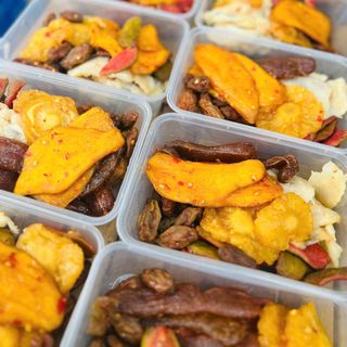 TRÁI CÂY SẤY DẺO MIX VỊ 400GR – CHUA NGỌT HẤP DẪN, ĂN LÀ MÊ