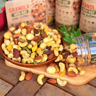 Granola Siêu Hạt Thơm Ngon Tiện Lợi 400g, Ăn Là Thích