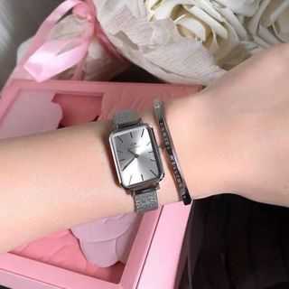 ĐỒNG HỒ NỮ CAO CẤP D WELLINGTON QUARDO DÂY LƯỚI CN SILVER FULLBOX