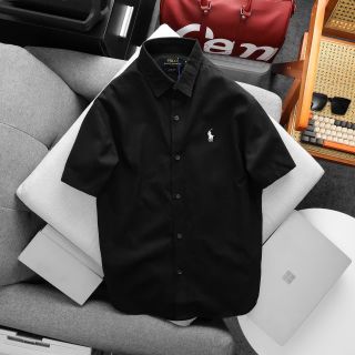 Sơ mi Oxford tay ngắn dòng basic nam. Chất vải nhập đanh mịn xử lý vải bao mềm mịn.