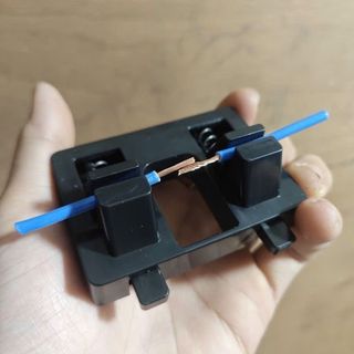 Kẹp Cố Định Dây Điện Hỗ Trợ Chấm Hàn Nhanh Tiện Lợi Phụ Kiện Hàn Kích Thước 70mm x 60mm