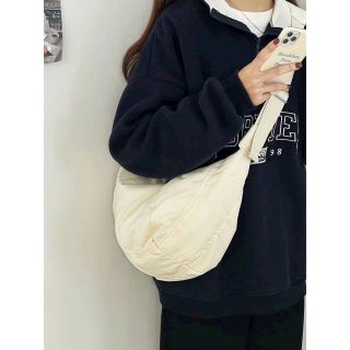 🖤 TÚI CHÉO NHÚN BẦU FORM HOT TREND – RỘNG RÃI, ĐẸP MẮT, DỄ PHỐI ĐỒ