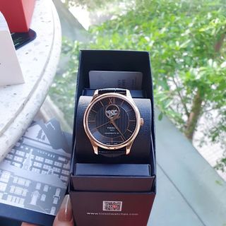 ĐỒNG HỒ NAM SIÊU CẤP TISOC DÂY DA MẶT ĐEN ĐÁY LỘ CƠ FULLBOX HÃNG