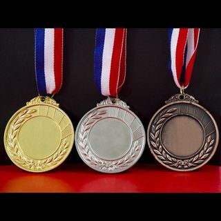 Huy chương thể thao cao cấp 6,5cm chống gỉ, chống mòn cho bóng bàn, cầu lông, bóng đá.