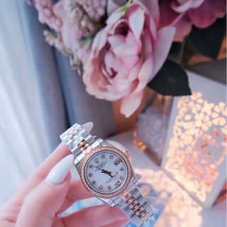 ĐỒNG HỒ NAM NỮ CAO CẤP ROLXE DÂY THÉP DEMI HỒNG MẶT XÀ CỪ KÍNH SAPHIRE VIỀN HỘT