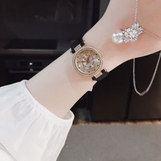 ĐỒNG HỒ NỮ CHÍNH HÃNG GUECS MẶT ĐÁ PHA LÊ HOA DÂY DA FULLBOX
