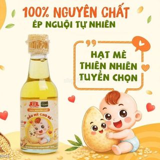 Dầu mè dinh dưỡng cho bé ăn dặm Thôn Xanh ép nguội tự nhiên chai 60ml Làng Chài Xưa