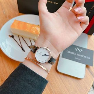 ĐỒNG HỒ NỮ CAO CẤP D WELLINGTON PETITE ROMAN DÂY DA MẶT LA MÃ NIỀNG HỒNG FULLBOX