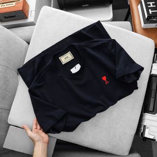 Áo Ami Logo nhỏ Thêu ngực.  Chất liệu cotton 4 chiều.