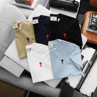 Áo Ami Logo nhỏ Thêu ngực.  Chất liệu cotton 4 chiều.