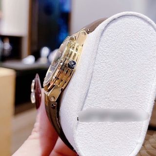 ĐỒNG HỒ NỮ CAO CẤP SALVATHORE DÂY CAO SU NIỀNG GOLD