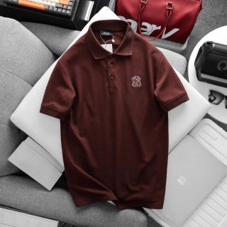 Mẫu áo polo MLB đang hot ss26. Logo thêu chuẩn hãng. Phong cách lịch lãm, năng động.