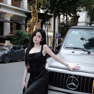 Váy Maxi Lụa Dây Bèo Eo Cổ Vuông - Dáng Dài Sang Trọng