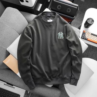 Áo SWT MLB đang hot.  Áo nỉ chân cua cotton 100% chính phẩm dày, mịn.