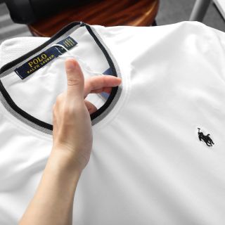 Tshirt nam thêu basic signature.   Chất cotton 4c xịn mịn mát.