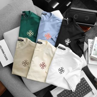 Mẫu áo thun CHROME HEARTS đang hot ss26. Logo chuẩn hãng, in phồng .