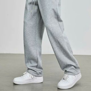 Loose Jogger Straight man. Chất nỉ cua 100% cotton vải vừa mình, ống xuông đứng.