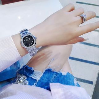 ĐỒNG HỒ NỮ CAO CẤP PATEC DÂY THÉP MẶT VUÔNG VIỀN ĐÁ