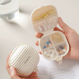 Hộp Đựng Thuốc Mini 7 Ngăn Có Khóa Kéo – Hộp Chia Thuốc, Vitamin, Viên Uống Cá Nhân Chống Bụi Tiện Lợi Khi Đi Làm, Du Lịch