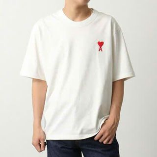 T-shirt Ami nam. Chất vải cotton 2c mềm mịn, định lượng 250gsm. Logo thêu.