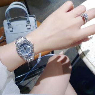 SĂN SALE MÙA HÈ ĐỒNG HỒ NỮ THỜI TRANG CHOPART SILVER FULL ĐÁ