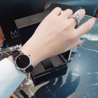 SĂN SALE MÙA HÈ ĐỒNG HỒ NAM NỮ MOVODA DÂY DA MẶT ĐEN MÁY RONDA