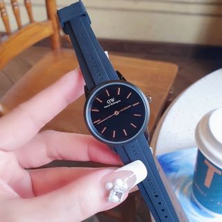 SĂN SALE MÙA HÈ ĐỒNG HỒ NỮ THỜI TRANG D WELLINGTON DÂY CAO SU ĐEN