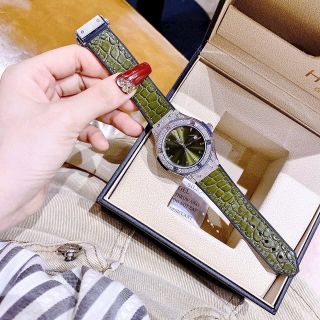 ĐỒNG HỒ NỮ CAO CẤP HUPOT MINI NIỀNG FULL HỘT MÁY QUARZT
