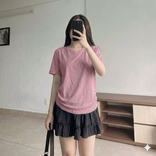 Áo Thun Nữ Cổ Tim COSSENN – Cotton Mềm Mát, Co Giãn Nhẹ, Form Basic Dễ Phối | Áo Thun Nữ Giá Rẻ
