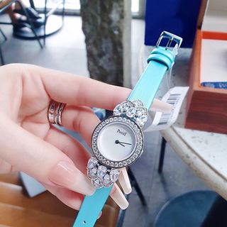 SĂN SALE MÙA HÈ ĐỒNG HỒ NỮ CAO CẤP PYAGET DÂY DA VIỀN XOÀN LÁ