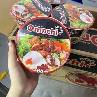Mì Tô Omachi sốt bò hầm - Thùng 18 Tô x 93g