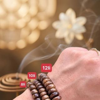 Vòng trầm hương thơm bản dẹt nam nữ đeo